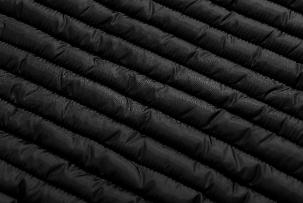 Abrigo de invierno con capucha desmontable y paneles en las mangas para hombre: chaqueta acolchada larga con logotipo, prenda de abrigo cálida y moderna._voghion.com