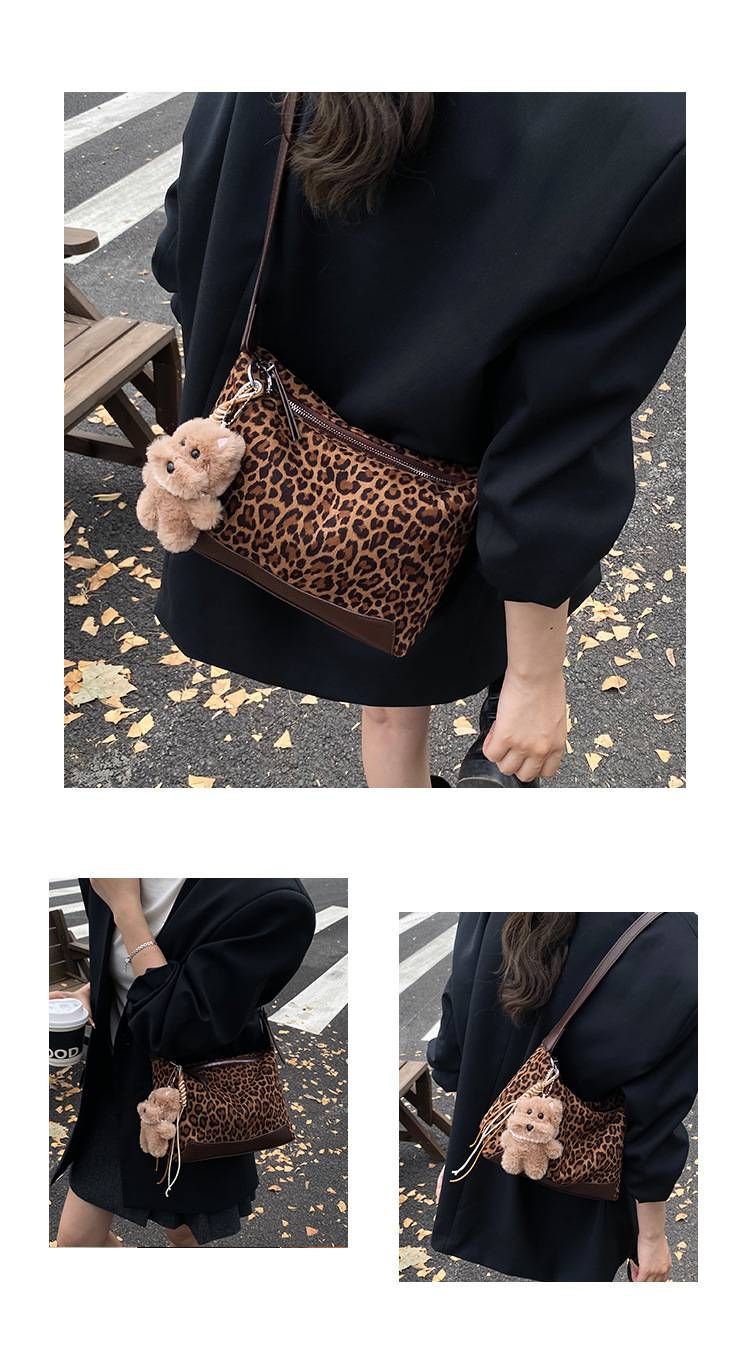 KOOSSOASIS Shoulder Bag, High-end Commuter Bag, Crossbody/shoulder/handbag, Leopard Print Color-block Casual Dumpling Bag._voghion.com