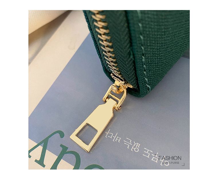 Red Heart A Long Clutch Bag 2024 New Large Capacity Simple Multi Card Slot Card Holder Niche Versatile Ladies Wallet_voghion.com