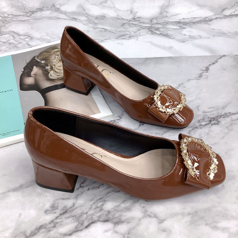 Women's Shoes New Shallow Mouth Patent Leather Flower Buckle Medium And High Heels Women's Square Head Thick Heel Mirror Single Shoes_voghion.com