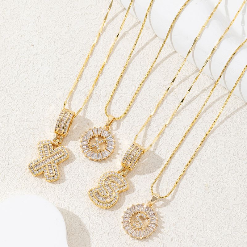 Damen-Schmuckset, modische Halskette mit Anhänger aus Kandiszucker mit Diamanten, für Damen, Kupfer, eingelegtes Zirkonia, vergoldet mit echtem Gold, rundes Blumen-Buchstaben-Set_voghion.com
