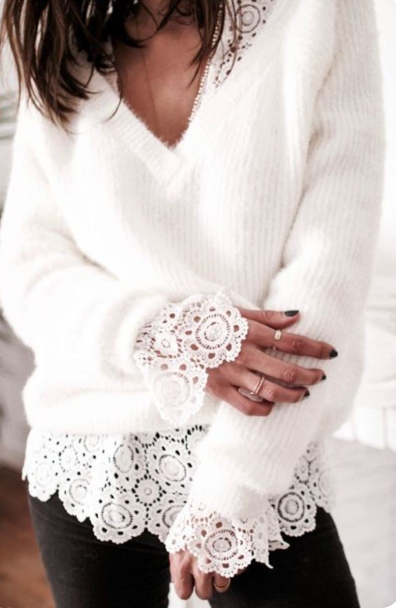 Elegante maglione in finta pelliccia di visone con scollo a V e rifiniture in pizzo - Pullover da donna boho chic dalla vestibilità ampia (bianco, S/M/L/Xl)_voghion.com