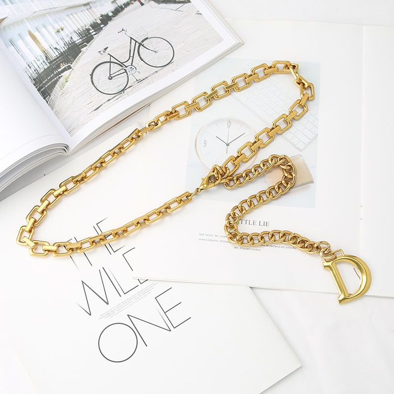 Klassischer goldener Taillengürtel mit D-Buchstabenkette, modischer Damengürtel mit personalisierter Kleiderdekoration und lässigem Design_voghion.com