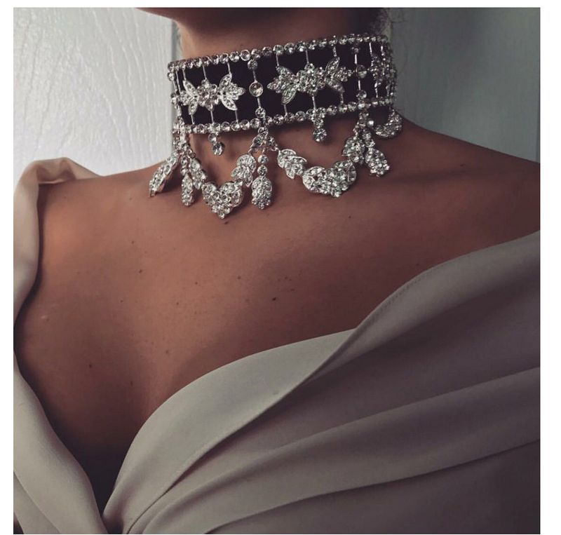 Nuova collana Flash Diamond Light Luxury Niche French Retro Spice Girl con design Sense Lock Dance_voghion.com