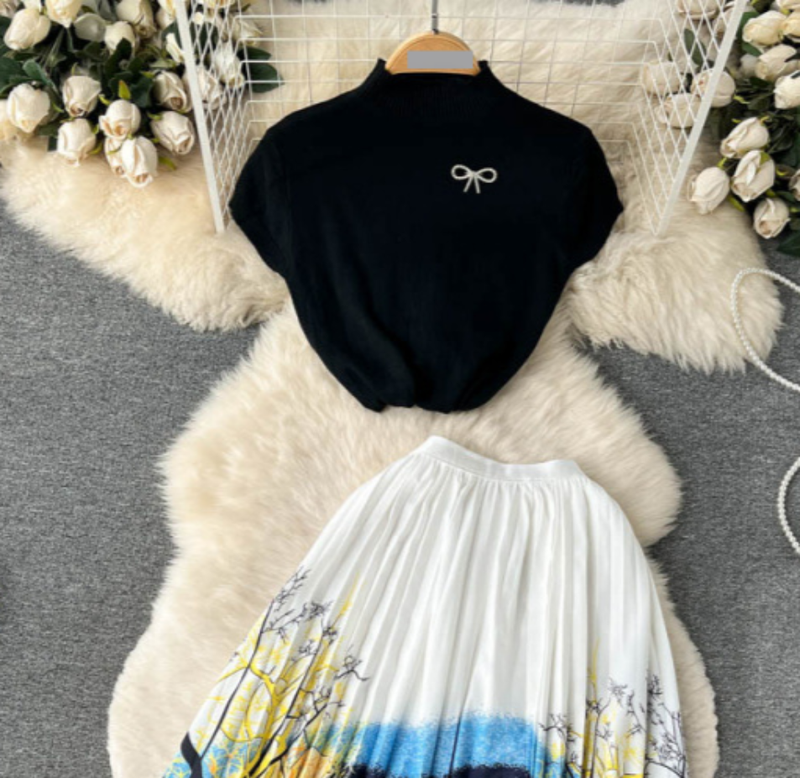 Women's Clothing Ins Style Temperament Summer Short Knitted Top + Medium Length Pleated Printed Skirt Two Piece Suit For Women_voghion.com