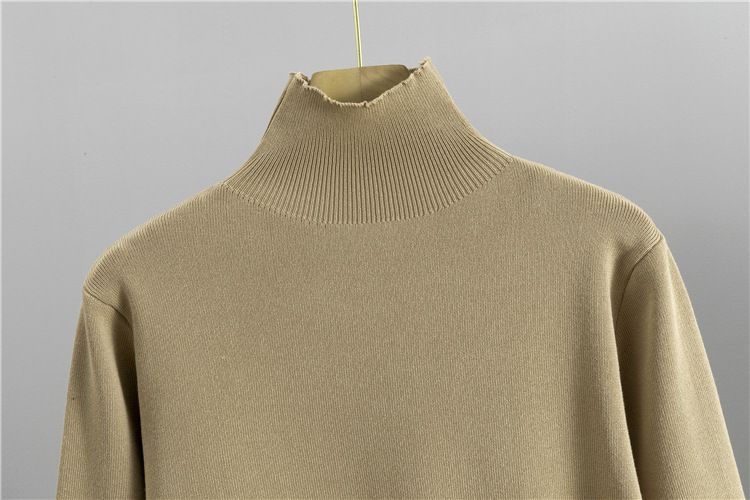 Dameklær elegant dame, lat stil, strikket genser, sjal, kappe, bukser med brede ben, tredelt dress_voghion.com