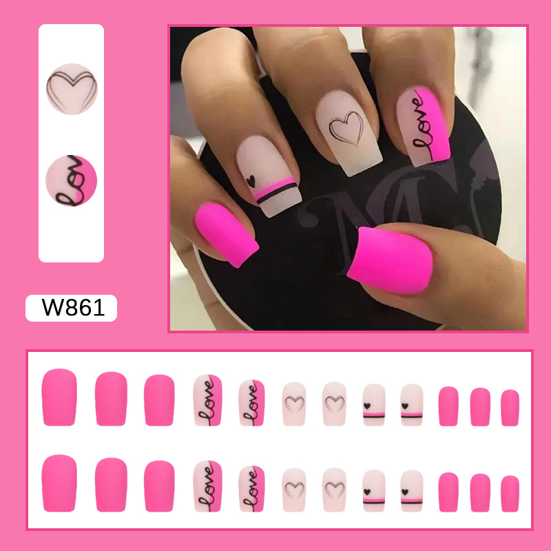 Bambola per ragazza Rosa Quadrata europea Di media lunghezza Unghie dolci Bellezza Giorno degli innamorati Amore finto che indossa le unghie_voghion.com