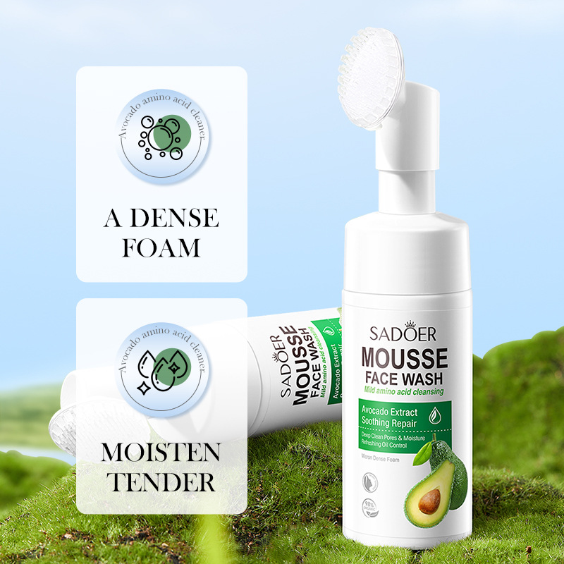 Sadoer, mousse detergente viso con aminoacidi e avocado, in inglese_voghion.com