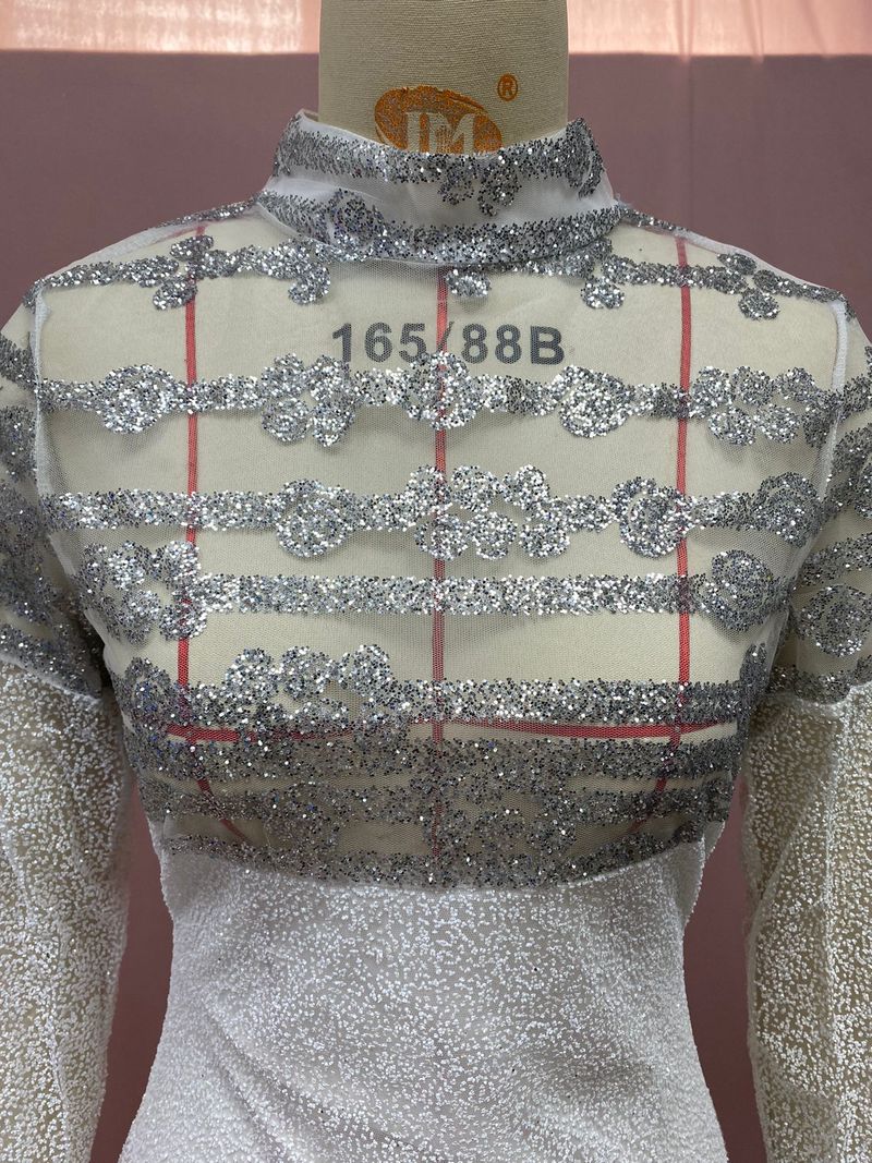 Damenbekleidung Rundhals Slim Fit Temperament S-förmiges Pailletten Sexy Hüftwickelkleid_voghion.com