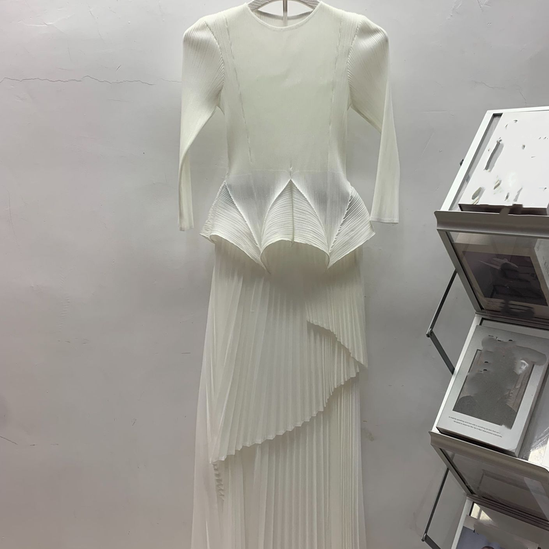 Zweiteiliges Plissiertes Set – Midirock mit hoher Taille und Oberteil im Issey-Stil (Einheitsgröße, 8 Farben, Eleganz für die Arbeit und das Abendessen)_voghion.com