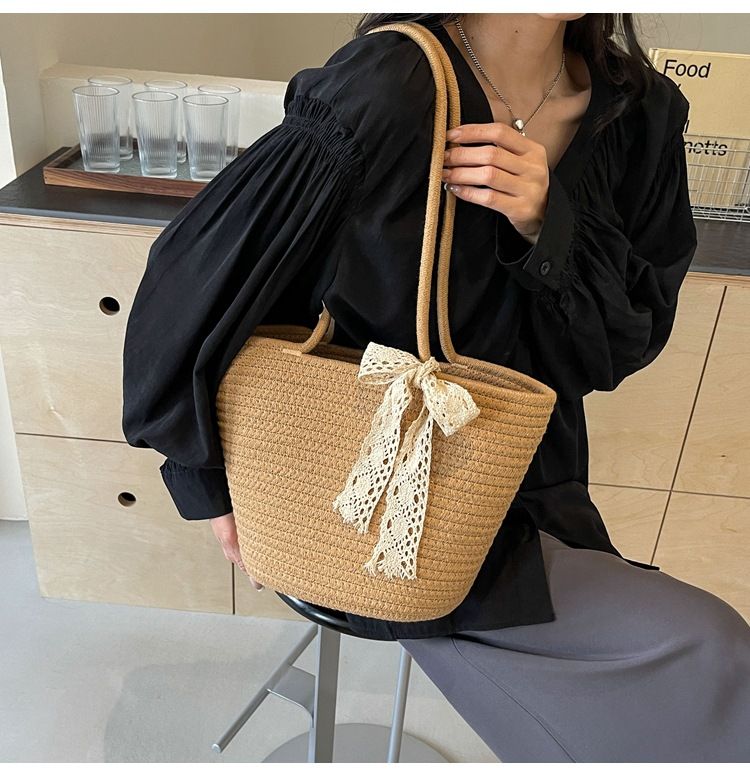 Borsa da spiaggia per le vacanze Instagram Tote fatta a mano intrecciata ad alta capacità per l'inizio della primavera 2024 per le donne_voghion.com