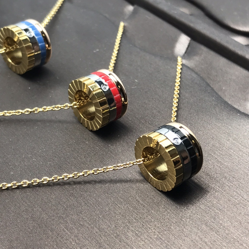 Designer Couple High Luxury Four Ring Colored Single Diamond Roman Numeral Time Running Necklace V Gold Rotating Ceramic Necklace_voghion.com
