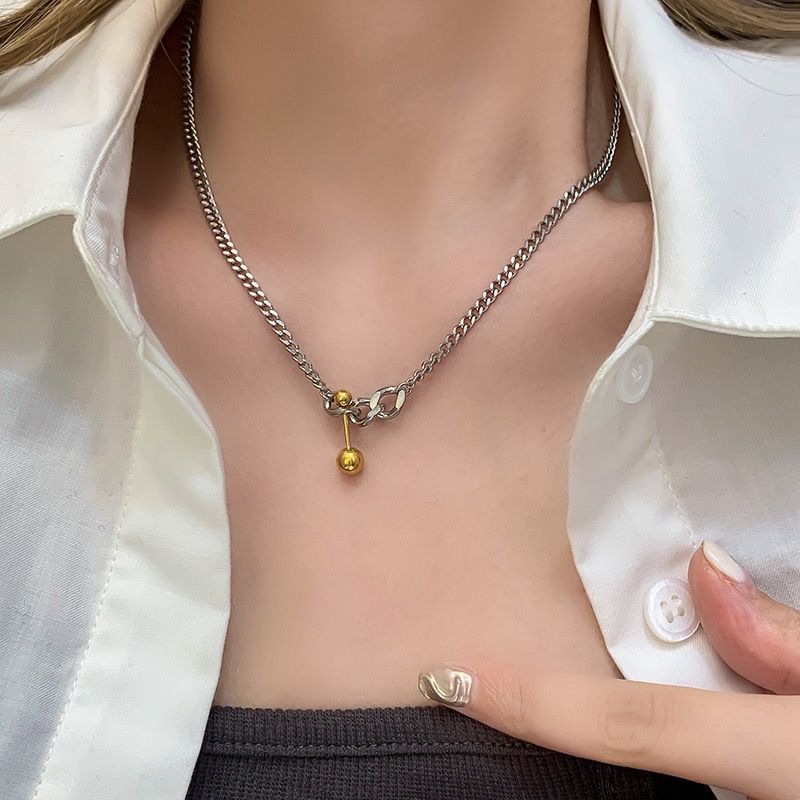 Collana con sfera in acciaio al titanio, stile europeo e americano, stile retrò, semplice, design di nicchia, personalità._voghion.com