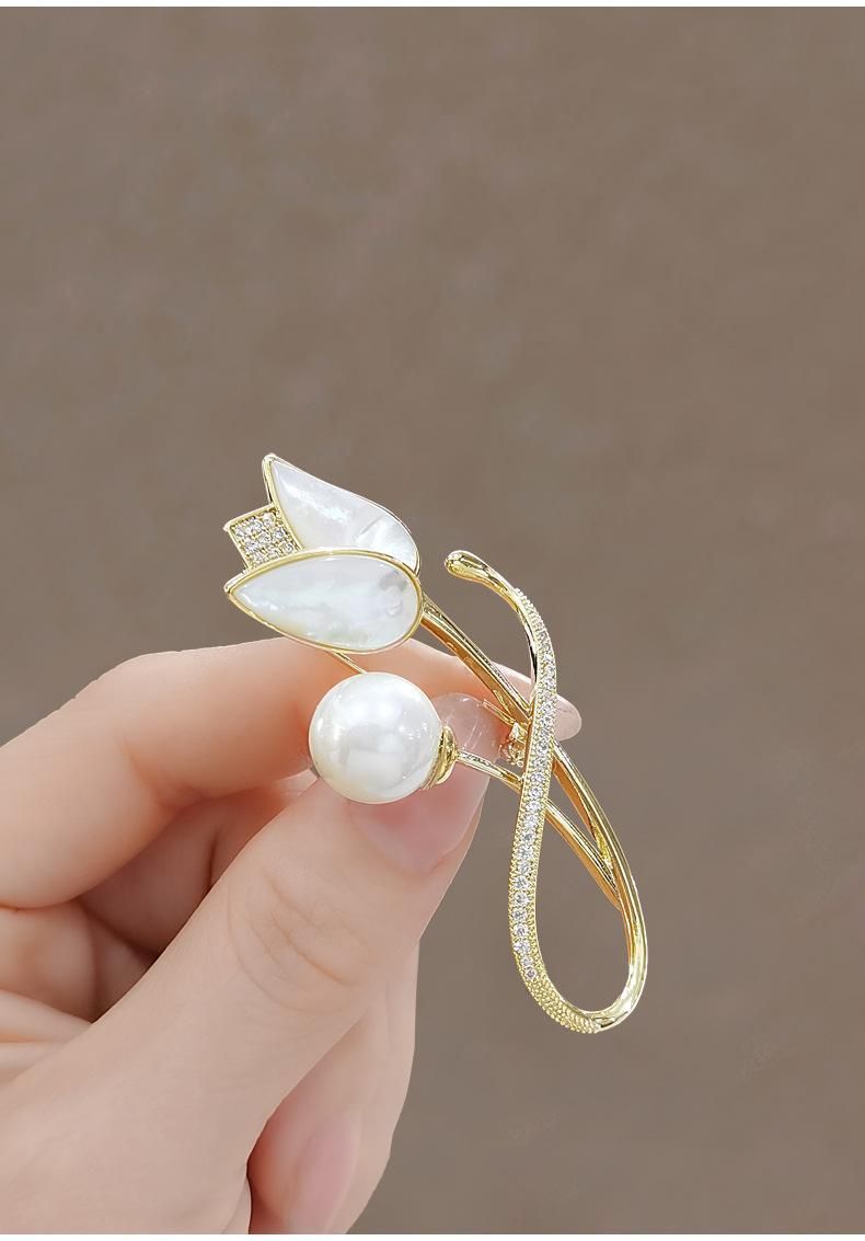 Brooch High-end Female Mother-of-pearl Pin Tulip Exquisite Flower Luxury Temperament Suit Coat Accessories Corsage_voghion.com