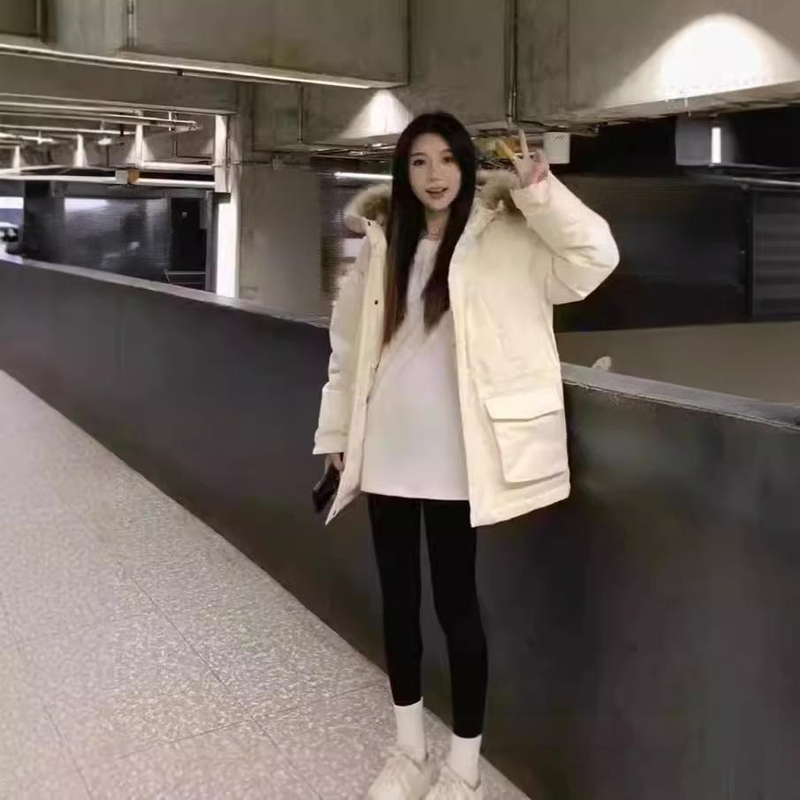 Herrenbekleidung Unisex Parkajacke mit Kapuze und echtem Pelzbesatz – Langer Wintermantel, 96 % weiße Entendaunen, wasserabweisendes Polyester, Streetwear-Mode_voghion.com