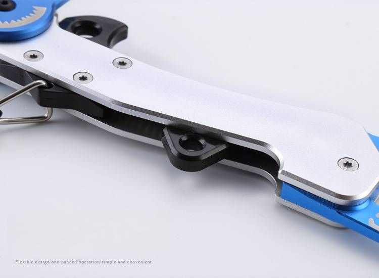Pinze da pesca pieghevoli in alluminio aeronautico - Multi-utensile per il controllo delle catture, la rimozione dell'amo e la pesca all'aperto (modello KYQ, blu/nero/rosso)_voghion.com