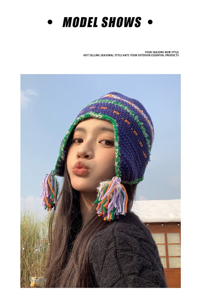 Cappello Lei Feng lavorato a maglia in stile etnico retrò con paraorecchie intrecciato a blocchi di colore per donna, caldo cappello invernale tibetano per viaggi e fotografia_voghion.com