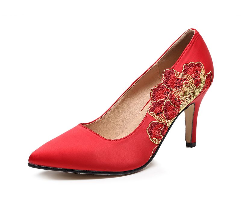 Hohe Brautschuhe mit einzelnen dünnen Absätzen, spitzen Zehen, Samen, bestickt mit zartem Gras, Stoffschuhe, Damenschuhe_voghion.com