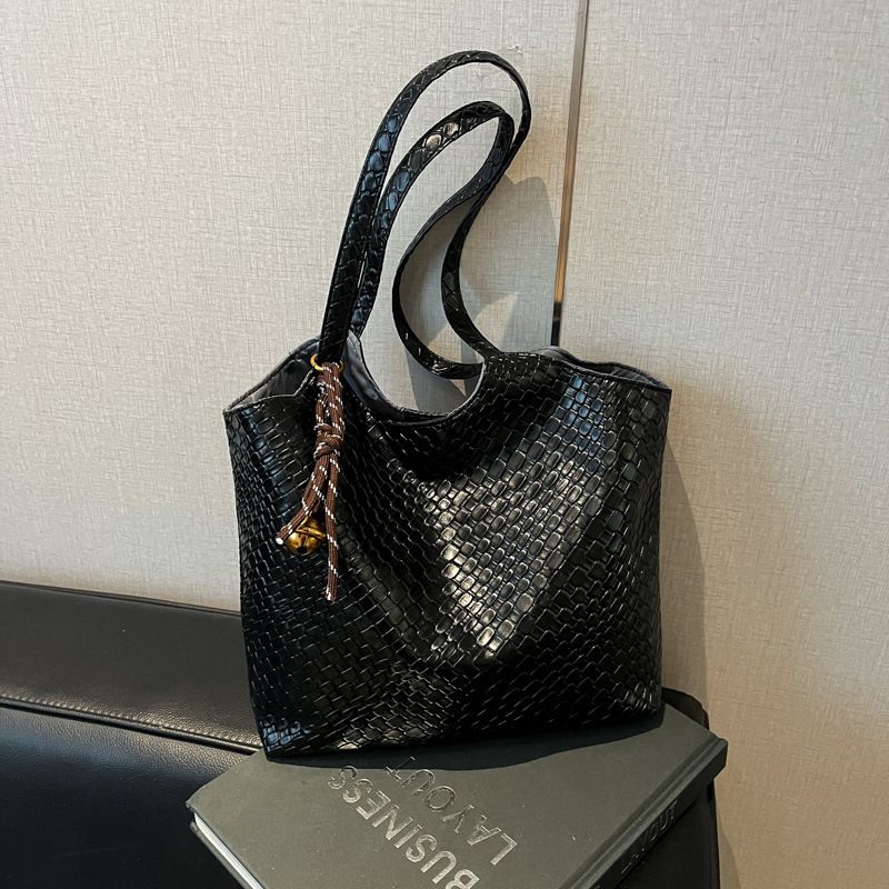 Borsa a tracolla da donna di grande capacità, nuova borsa tote versatile da portare sottobraccio, alla moda, per l'estate 2025_voghion.com