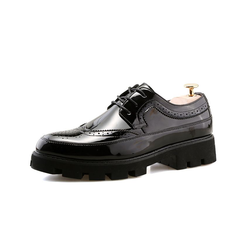 Scarpe casual da uomo in pelle con lacci in stile britannico formale Euro Step 2025 primavera e autunno, motivo brogue floreale_voghion.com