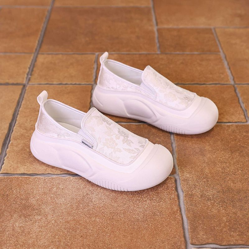 Ins Little White Student Korean Women's Trendy 2025 Summer New Thick Soled Height Increasing Breathable Casual Shoes_voghion.com