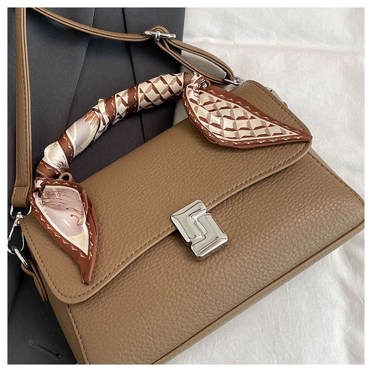 High end soft leather magnetic buckle silk scarf elegant simple and high-end small square bags, single shoulder_voghion.com