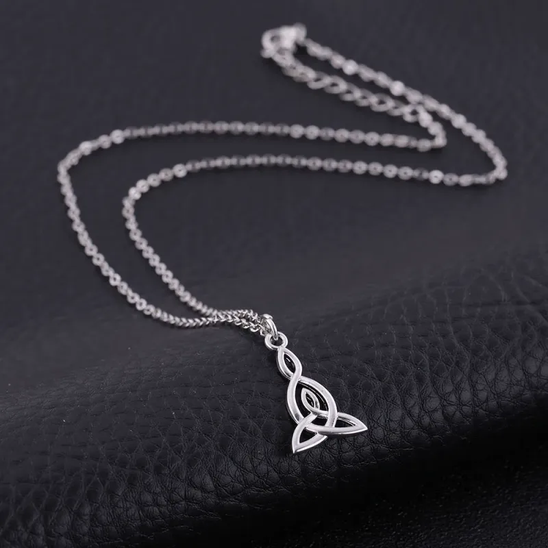 Moda Skyrim Vichingo Celtico Nodo d'Amore Ciondolo Geometrico Argento Antico Triquetra Catena Collana Amuleto Gioiello Regalo per Donne_voghion.com
