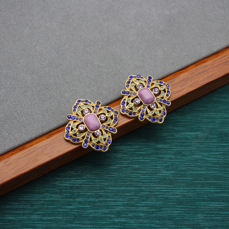 Middeleeuwse terugkeer stijl Tsjechische kristal lange trui ketting retro mode reïncarnatie ketting nieuwe Chinese stijl blauwe klavertje vier_voghion.com