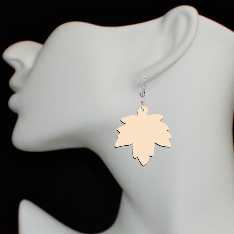 Creative design primary color Clover wooden daisy earrings fashion style earrings factory foreign trade supply earrings_voghion.com