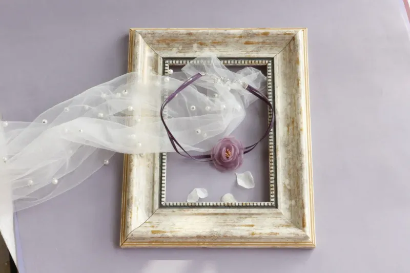 Collana con catena per clavicola con lacci, fatta a mano, motivo temperamento, orecchini viola tridimensionali, decorazione coordinata originale_voghion.com