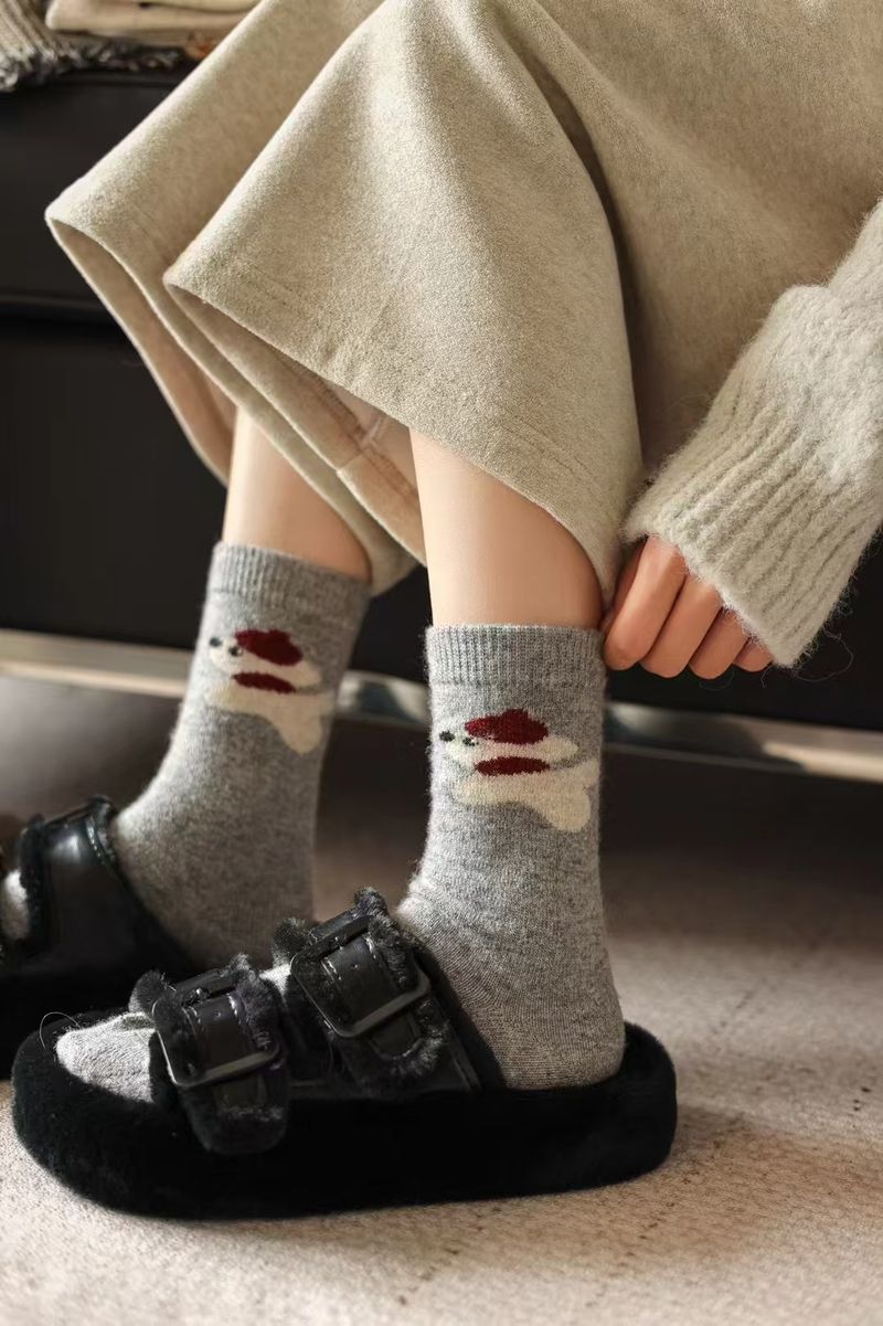 Calzini da donna color caffè senza cuciture, stile giapponese, caldi e spessi, a metà polpaccio, in lana, autunno e inverno, con simpatici cartoni animati, modello cucciolo_voghion.com