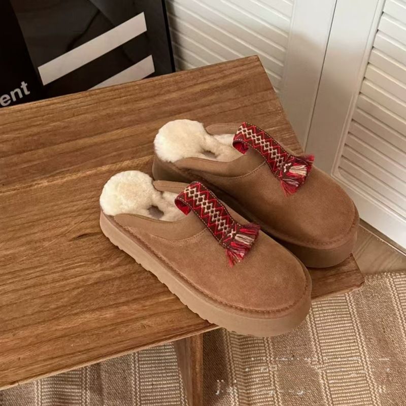 Neue Wollpantoffeln im Ethno-Stil für Damen, Halbpantoffeln mit Quaste für den Außenbereich, Schaffellpantoffeln mit dicker Sohle für Damen, die die Körpergröße erhöhen_voghion.com