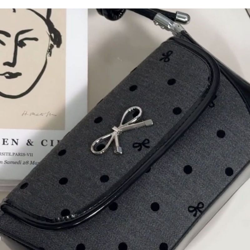 2025 Frühling und Sommer Neue Nischendesign-Achseltasche mit Schleife und Tupfen_voghion.com