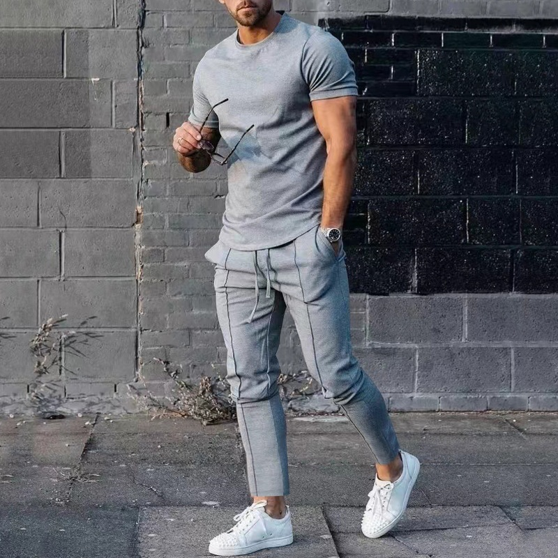 Men's Solid Color Casual Round Neck Short Sleeve Sports T Two-piece Suit_voghion.com
