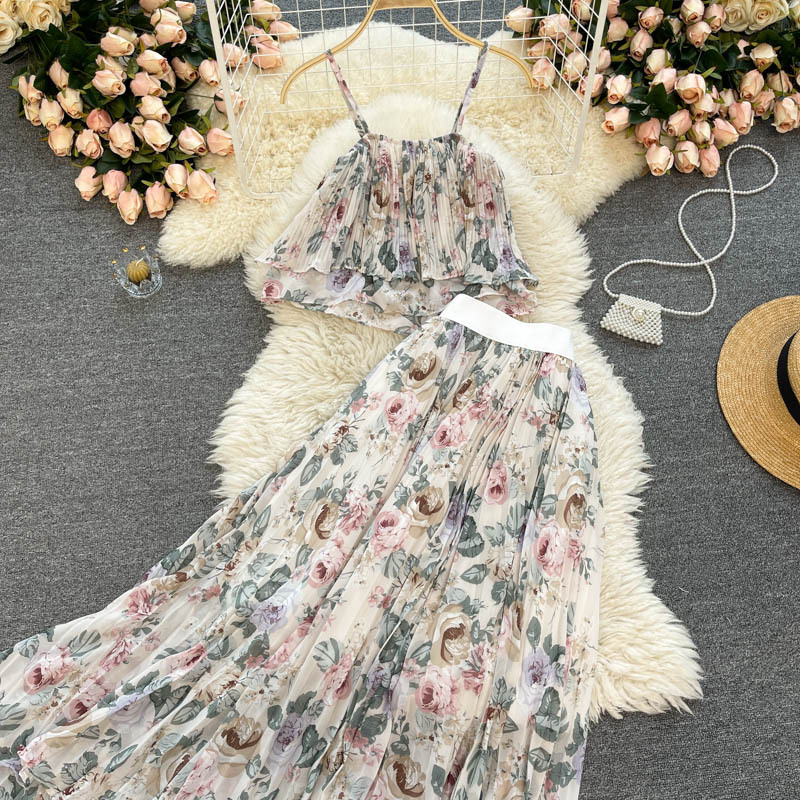 Damen-Urlaubsanzug mit Hosenträgern, kurzes Oberteil für Frauen, schwere Industrie, plissierter Chiffonrock, süßes Blumenmuster, zweiteilig_voghion.com