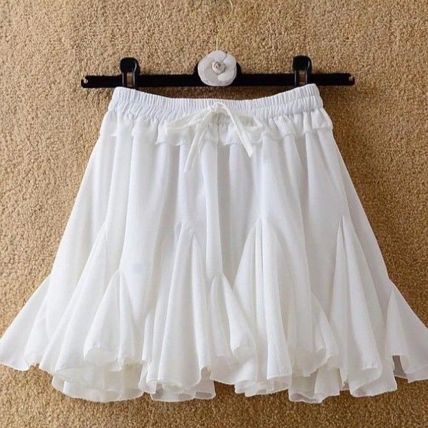 Vindhvit rufflet sommer søt jente elegant plissert fluffy A-linje kvinner, kort skjørt for kvinner_voghion.com