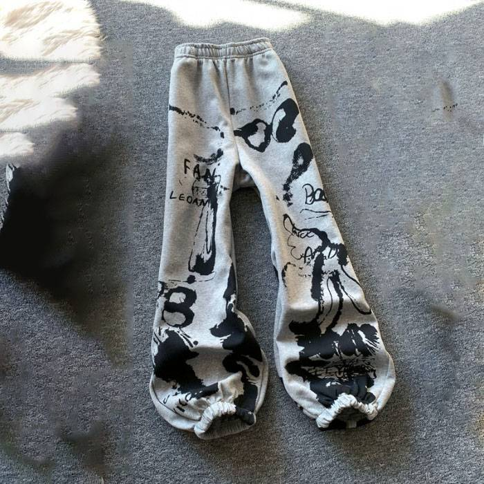 Damenbekleidung graue Jogginghose mit Waschdruck für Damen im Frühjahr und Herbst im neuen Stil Leggings Sporthose Retro Graffiti lockere Haremshose Freizeithose_voghion.com
