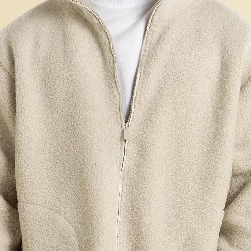 Giacca da uomo con collo alto e cerniera in sherpa – Cappotto invernale in pile streetwear (misto poliestere-cotone antivento, tasche multiuso, S-XXXL, toni neutri)_voghion.com