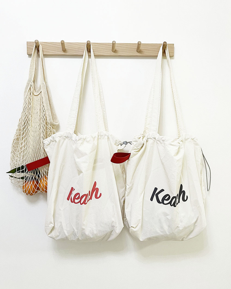 New Korean Version Letter Print Bag, Women's Large-capacity Nylon Single-shoulder Bag, Casual And Versatile, Portable Drawstring Tote Bag_voghion.com
