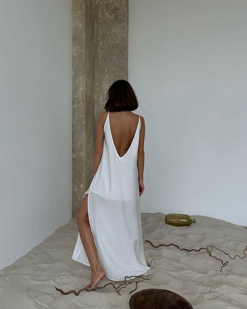 "Camicia da notte lunga estiva senza maniche da donna in cotone, comoda e ampia, con spalline regolabili._voghion.com