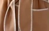 Ropa de mujer Otoño e invierno Nueva chaqueta tipo cárdigan de encaje con cuello en V Chaqueta con diseño de encaje y cinturón_voghion.com
