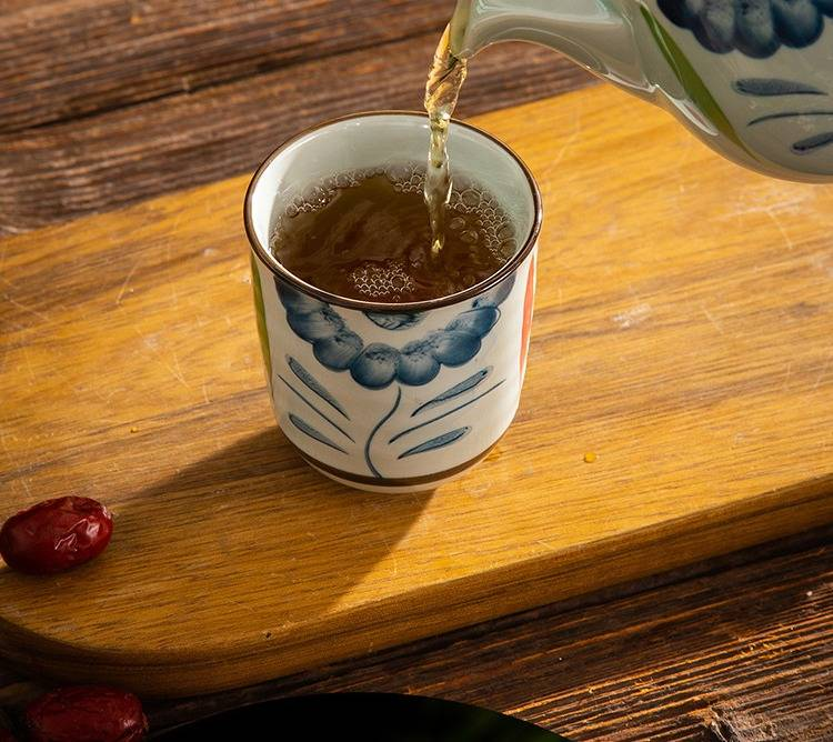 Japanese Style Underglaze Hand-Painted Ceramic Tea Cup - 250ml Traditional Floral Design, Microwave Safe_voghion.com