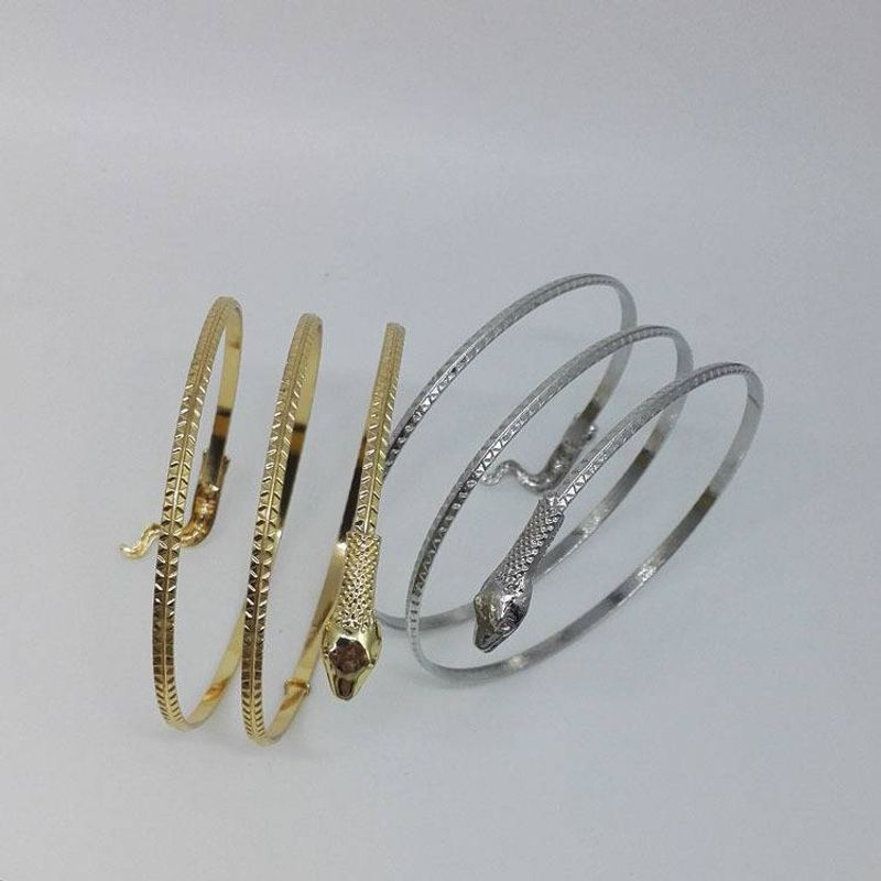 Bracelet personnalisé en forme de petit serpent_voghion.com