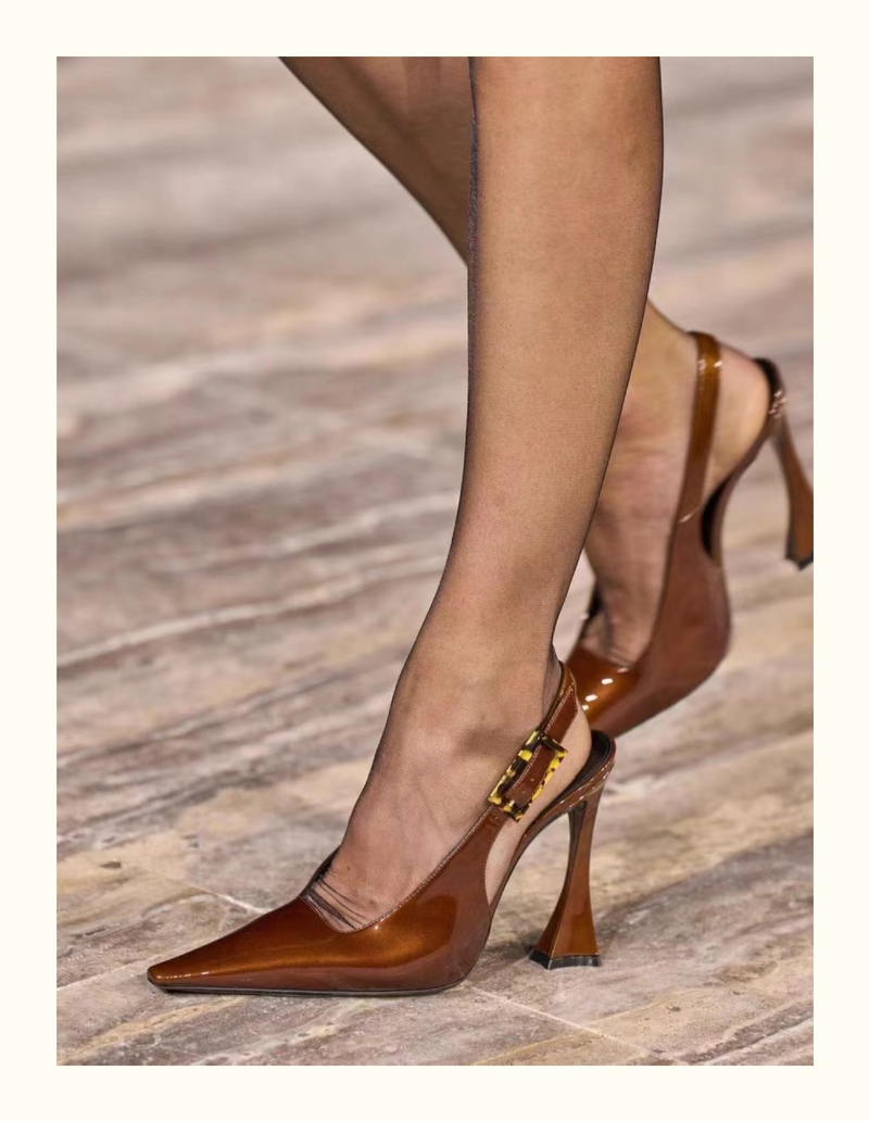 Park Caiying Rose-Toe-Sandalen für Frauen 2024 Frühling neue spitze Zehenrückseite leere Schuhe Lackleder Stiletto sexy High Heels_voghion.com