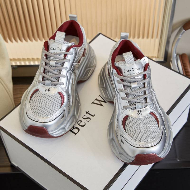 Mingliu Suction film sole dad shoes 2025 spring new casual running shoes thick sole height increasing sports shoes women's versatile shoes children_voghion.com