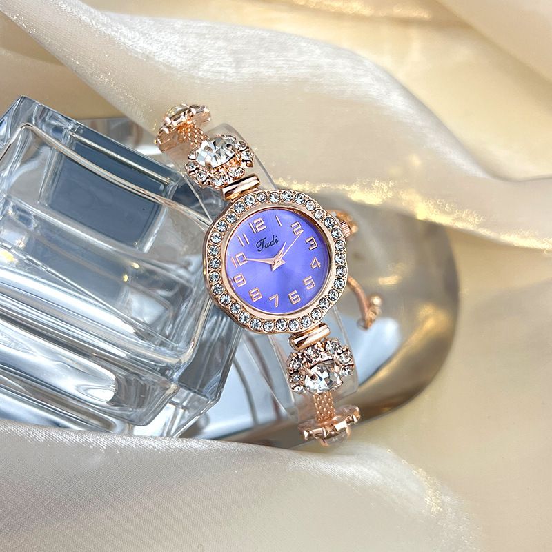 Pull-out Adjustable Bracelet Watch Digital Face Small Dial Large Diamond British Ladies Watch Work Daily Birthday Anniversary Valentine's Day Gift_voghion.com
