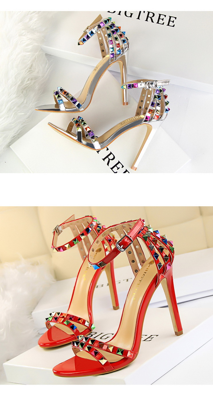 Style Roman Style Damenschuhe Stiletto Super High Heel Open Toe mit hohlen farbigen Nietensandalen_voghion.com