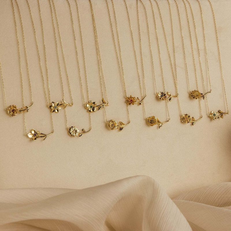Collana con ciondolo floreale del mese di nascita, elegante ciondolo a forma di fiore placcato in oro con delicata catena - regalo perfetto per compleanno, anniversario e occasioni speciali_voghion.com
