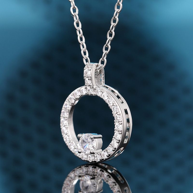 Costume simple en cercle creux, dîner de rencontre, luxe léger, haut de gamme, boucles d'oreilles et collier pour femmes de style froid de célébrité_voghion.com