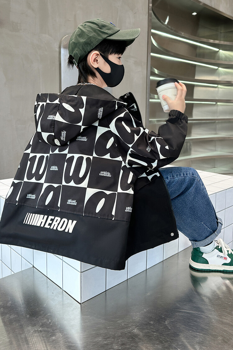 Boys' large plaid jacket 2023 Spring and Autumn new handsome hooded windbreaker, big children's explosive_voghion.com